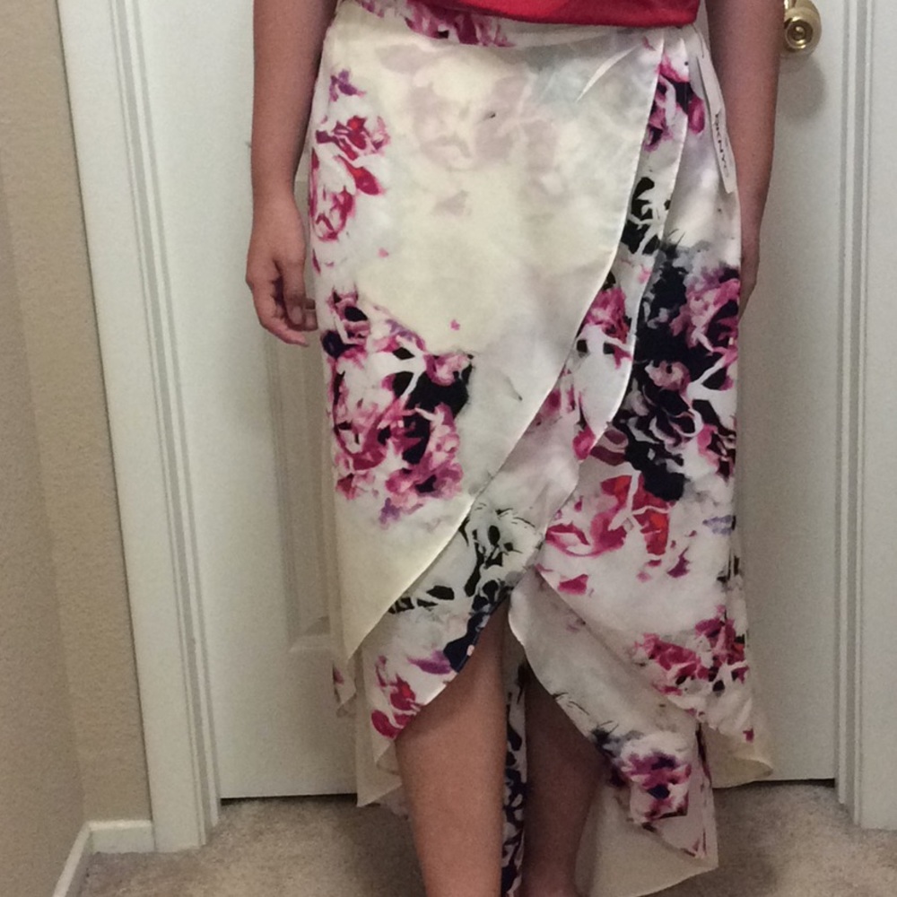 New DKNY floral skirt